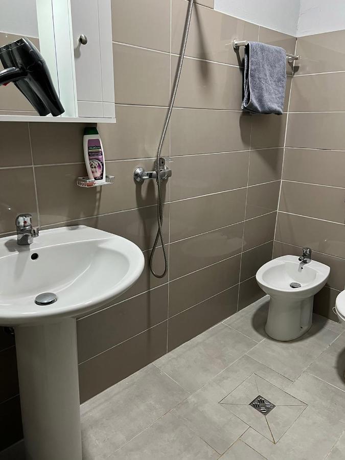 Hotel Ziku Durres Luaran gambar